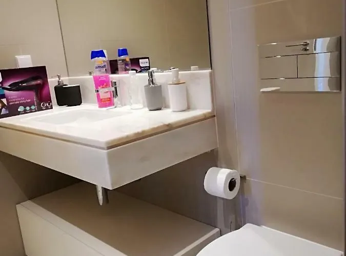 Beautiful Apartment-campo Pequeno Гостевой дом 3*