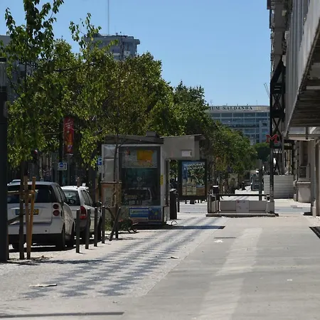 Beautiful Apartment-campo Pequeno Lissabon