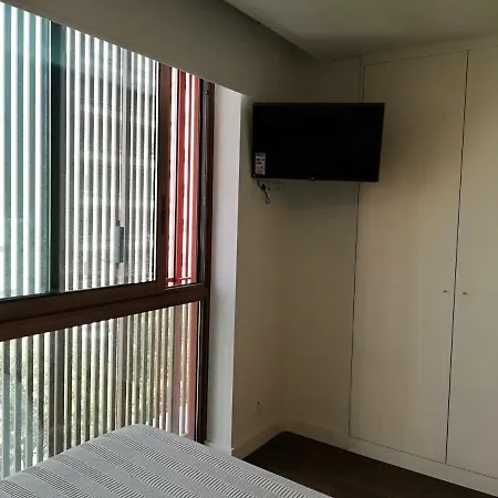 Beautiful Apartment-campo Pequeno 3* Lizbona