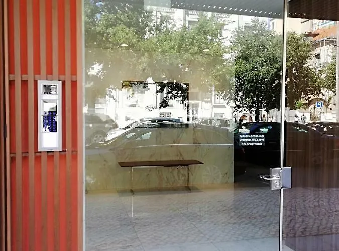 Beautiful Apartment-campo Pequeno 3*